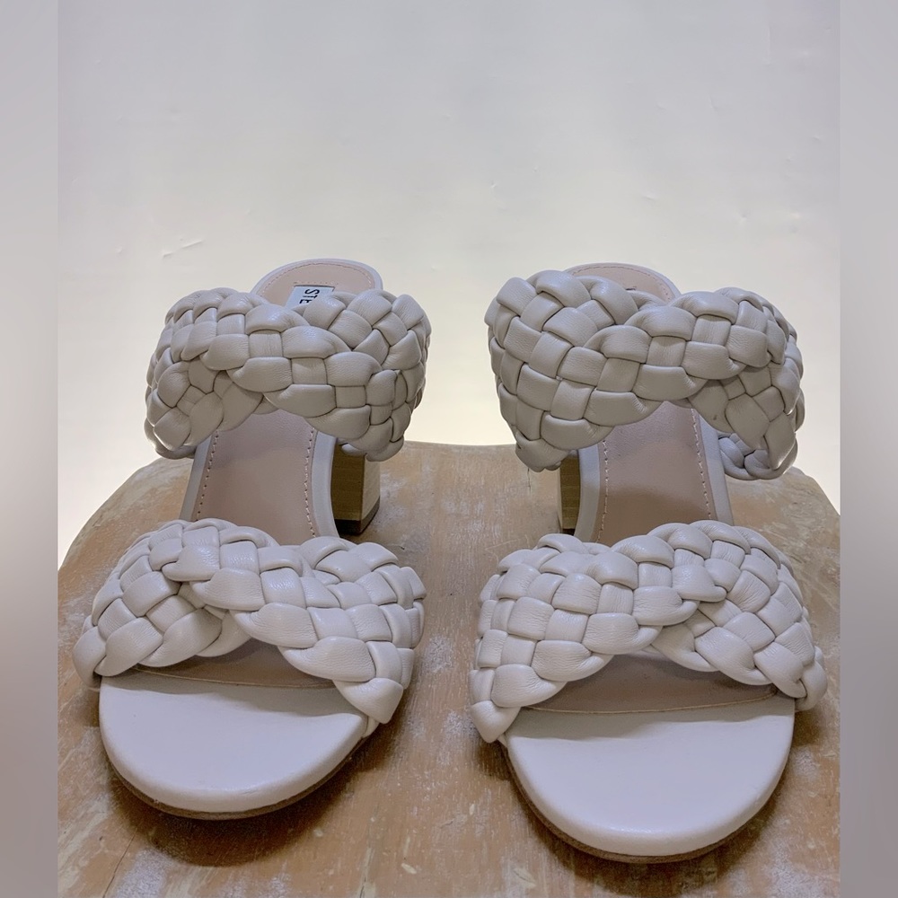 NWOT- Steve Madden Twisted Bone Womens Heels-Size 10